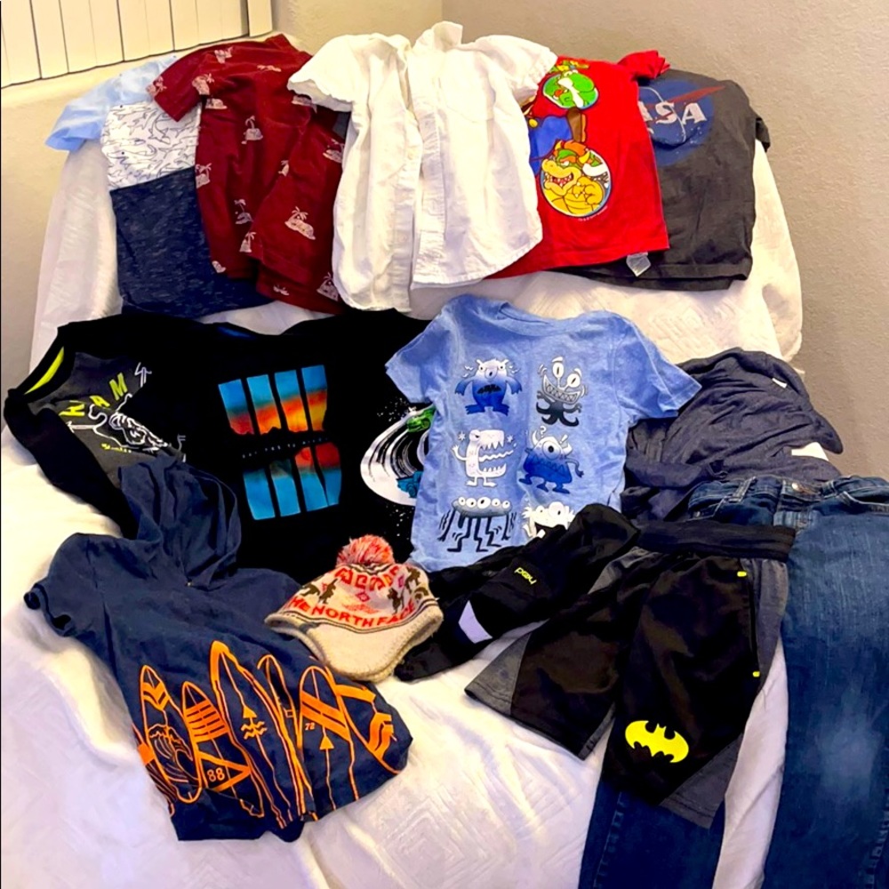 SOLD Boys bundle of clothes size 5/XS.